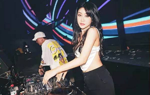 遵义CHAO潮人酒吧酒水价格 花岗区