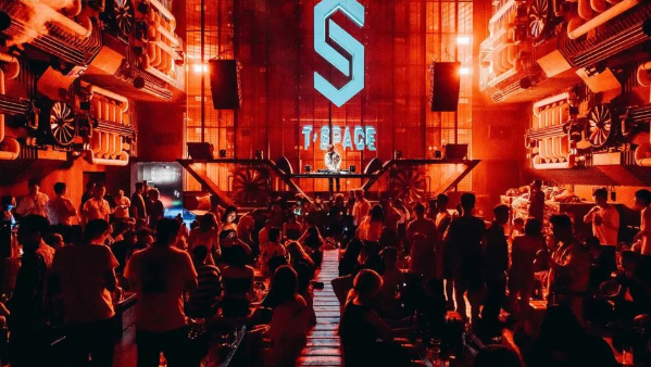 通辽T.SPACE酒吧消费多少 万达广场