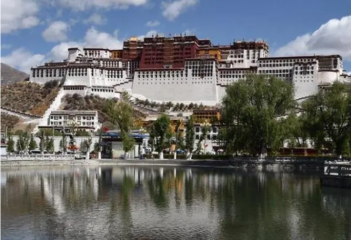 拉萨酒吧2026排行榜 好玩的夜店推荐