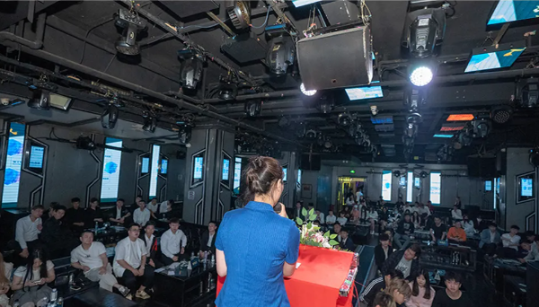 昆山COUPLE酒吧消费 前进西路凯迪城